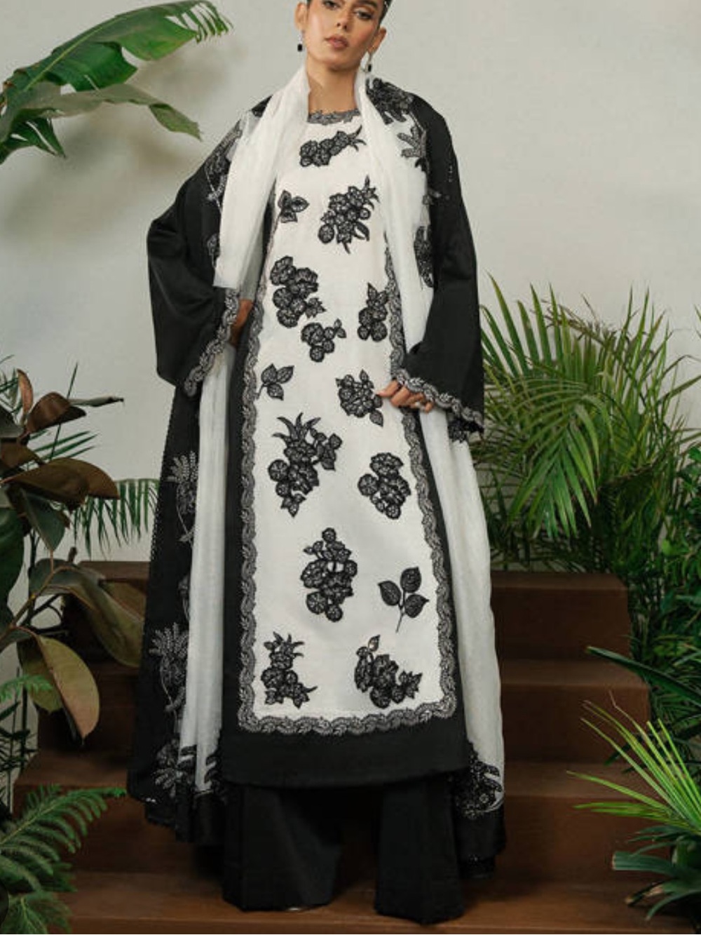 Black & White Mohsin Naveed Ranjha Dress 3 piece